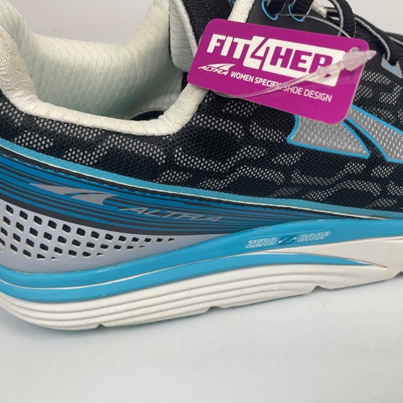 Altra Black and Blue Athletic Shoes - Picture 12 of 14